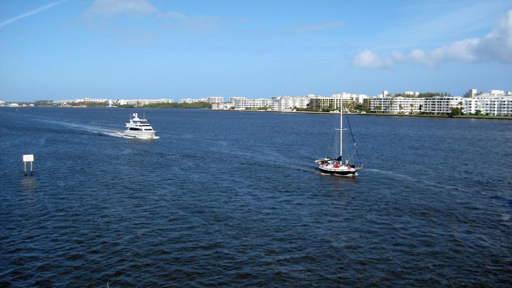 Lago Mar Motel And Apartments Lake Worth Beach Bagian luar foto